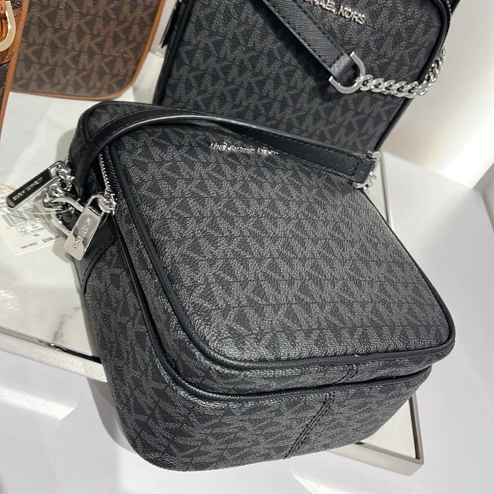 Michael Kors Women's Jet Set Travel Medium Logo Adult Crossbody Bag Black